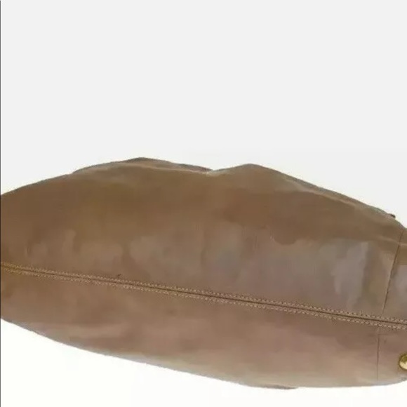 CHLOE Garnet Victoria Logos Shoulder Bag - Picture 7 of 11